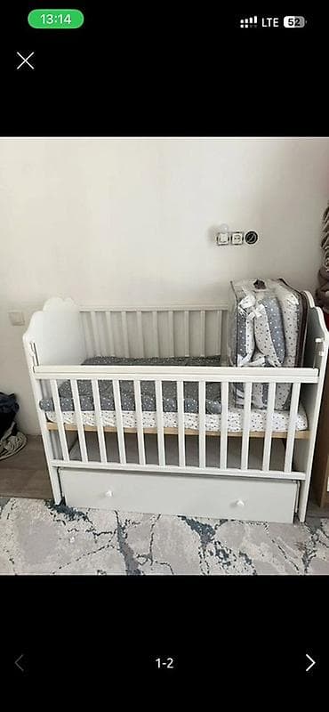 Кроватка: - Цвет: белый, с милым рисунком медвежат на изголовье at lalafo.kg Кроватка: - Цвет: белый, с милым рисунком медвежат на изголовье