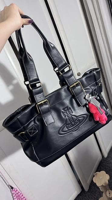 Классическая сумка, Италия, Материал: Натуральная кожа, Застежка на магните, Женские at lalafo.kg Классическая сумка, Италия, Материал: Натуральная кожа, Застежка на магните, Женские