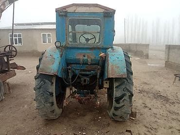 Другая сельхозтехника: Трактор колесный, кабина с остеклением. Задний привод, передние at lalafo.kg — 1 Другая сельхозтехника: Трактор колесный, кабина с остеклением. Задний привод, передние — 1