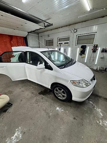 Microcar : 2004 г., 1.3 л, Автомат, Бензин, Хетчбек lalafo.kg да — 1 Microcar : 2004 г., 1.3 л, Автомат, Бензин, Хетчбек — 1