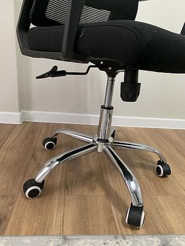 Офис шкафтары: Офис креслолор, Колдонулган, Дөңгөлөктүү, түсү - Кара lalafo.kg да — 3 Офис шкафтары: Офис креслолор, Колдонулган, Дөңгөлөктүү, түсү - Кара — 3