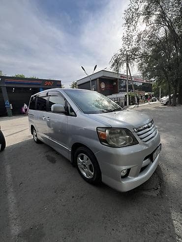 Toyota Noah: 2002 г., 2 л, Автомат, Бензин, Вэн/Минивэн lalafo.kg да Toyota Noah: 2002 г., 2 л, Автомат, Бензин, Вэн/Минивэн