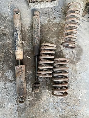 Ensign тракторлор: Продаю пружины и амортизатор есть пружина для т-150 на центральный lalafo.kg да — 1 Ensign тракторлор: Продаю пружины и амортизатор есть пружина для т-150 на центральный — 1