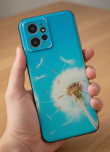 Защитный чехол для смартфона с принтом «одуванчики» - Форм-фактор at lalafo.kg Защитный чехол для смартфона с принтом «одуванчики» - Форм-фактор