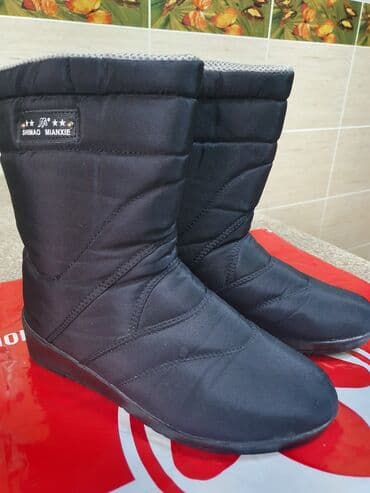 Продам новые сапоги зимние на меху. Размер 39 at lalafo.kg Продам новые сапоги зимние на меху. Размер 39