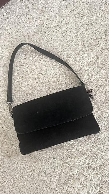 Сумка на плечо, черная - Материал: бархатистая замша/нубук (верх) at lalafo.kg Сумка на плечо, черная - Материал: бархатистая замша/нубук (верх)