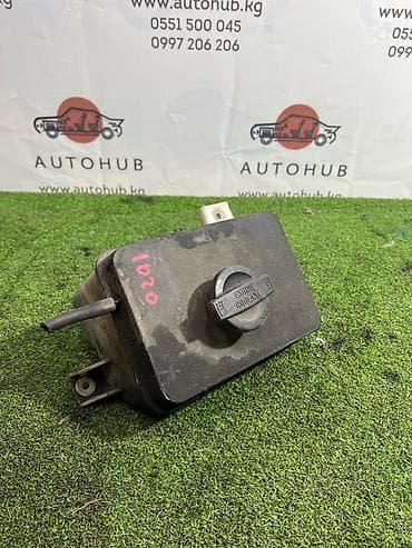 Бачок расширительный Kia K5 JF 2.0 ГАЗ (б/у) at lalafo.kg Бачок расширительный Kia K5 JF 2.0 ГАЗ (б/у)