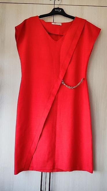 Повседневное платье, Прямое at lalafo.kg Повседневное платье, Прямое