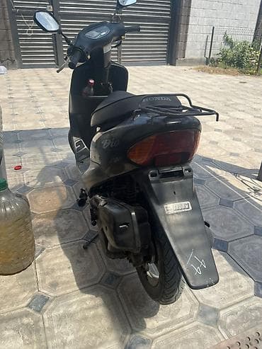 Скутер түрү Honda, 50 куб. см, Бензин, Колдонулган lalafo.kg да — 2 Скутер түрү Honda, 50 куб. см, Бензин, Колдонулган — 2