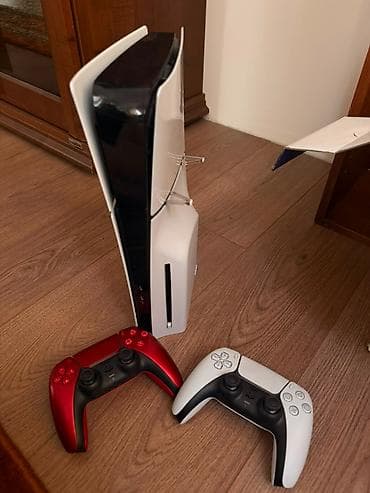 PlayStation 5 Slim с дисководом — практически новая Продается PS5 at lalafo.kg PlayStation 5 Slim с дисководом — практически новая Продается PS5