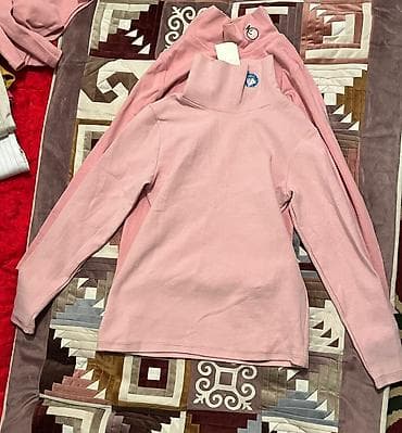 Кофта, M, L, XL at lalafo.kg Кофта, M, L, XL