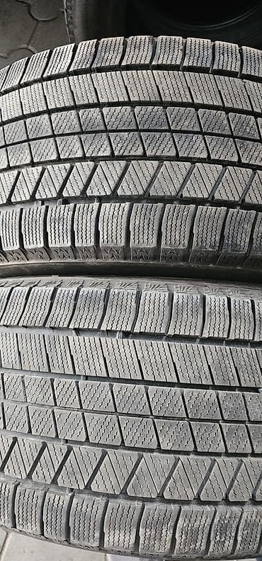 Шины 245 / 50 / R 18, Зима, Б/у, Пара, Легковые, Япония, Bridgestone at lalafo.kg Шины 245 / 50 / R 18, Зима, Б/у, Пара, Легковые, Япония, Bridgestone