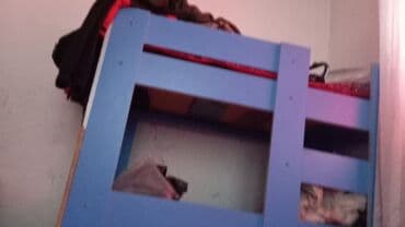 Двухъярусная детская кровать, Б/у, Другой материал, цвет - Голубой at lalafo.kg Двухъярусная детская кровать, Б/у, Другой материал, цвет - Голубой