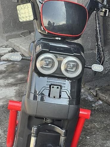 Электроскутер/мопед (городской) Особенности: - Двойная круглоя at lalafo.kg Электроскутер/мопед (городской) Особенности: - Двойная круглоя