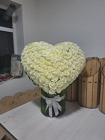 Бонбоньерки: Сердце из роз на подставке - Объёмная композиция в форме сердца at lalafo.kg — 8 Бонбоньерки: Сердце из роз на подставке - Объёмная композиция в форме сердца — 8