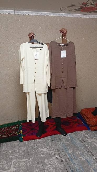 Женский костюм-тройка из мягкого трикотажа: удлинённая кофта на at lalafo.kg Женский костюм-тройка из мягкого трикотажа: удлинённая кофта на