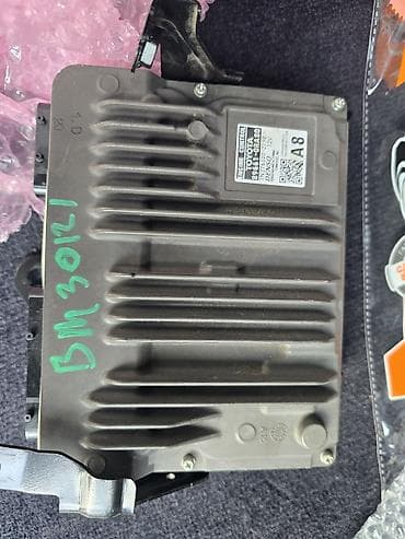 Блоки управления Toyota RAV4 — комплект 1) ЭБУ двигателя (Engine at lalafo.kg Блоки управления Toyota RAV4 — комплект 1) ЭБУ двигателя (Engine