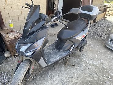 Тип скутера 150 куб. см, Бензин, Б/у at lalafo.kg Тип скутера 150 куб. см, Бензин, Б/у