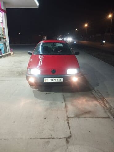 Volkswagen Passat Variant: 1993 г., 1.8 л, Механика, Бензин, Универсал at lalafo.kg Volkswagen Passat Variant: 1993 г., 1.8 л, Механика, Бензин, Универсал