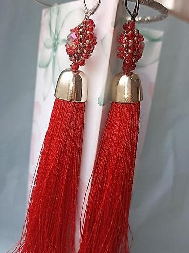 Серьги-Кисти
Качественная удобная застёжка!
длинна 15 см at lalafo.kg Серьги-Кисти
Качественная удобная застёжка!
длинна 15 см