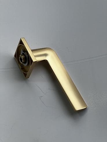 Эшиктин туткасылар: Эшиктин туткасы, Ички эшиктер үчүн, Металлдан, Орнотуусуз lalafo.kg да — 3 Эшиктин туткасылар: Эшиктин туткасы, Ички эшиктер үчүн, Металлдан, Орнотуусуз — 3