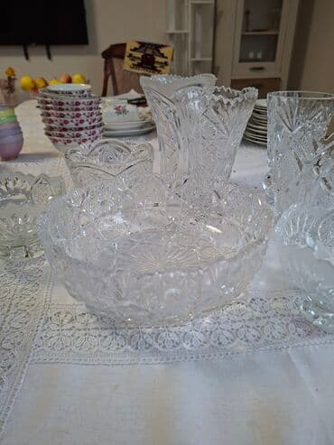 растоечный шкаф: Набор столовой и чайной посуды, а также хрустальные вазы/салатники at lalafo.kg — 7 растоечный шкаф: Набор столовой и чайной посуды, а также хрустальные вазы/салатники — 7