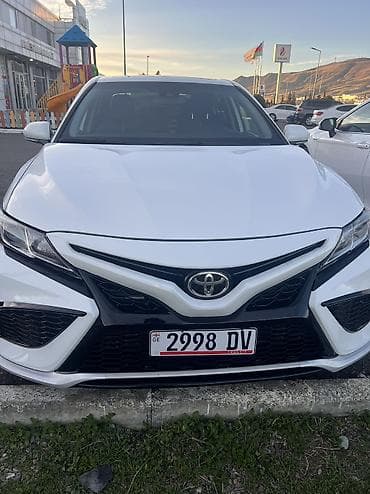 Toyota Camry: 2019 г., 2.5 л, Автомат, Бензин, Седан at lalafo.kg Toyota Camry: 2019 г., 2.5 л, Автомат, Бензин, Седан