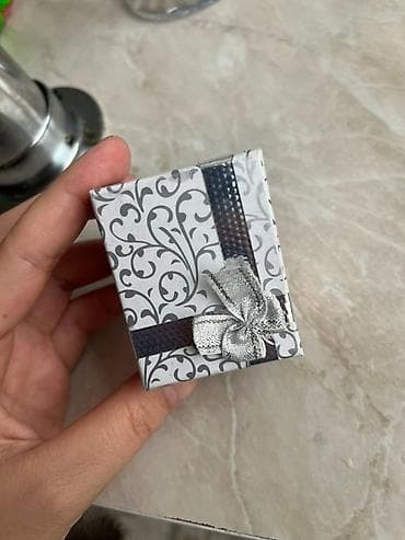 Төш белгилер: Шакек, Сүйүү шакеги, Үлгүсү 925, Аялдарга, Жаңы lalafo.kg да — 1 Төш белгилер: Шакек, Сүйүү шакеги, Үлгүсү 925, Аялдарга, Жаңы — 1