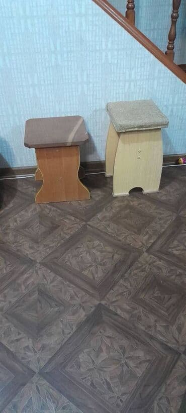 Табуретка, Б/у, ЛДСП, Не раскладной at lalafo.kg Табуретка, Б/у, ЛДСП, Не раскладной