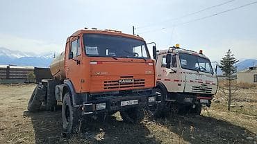 КАМАЗ цистерна На фото представлены два автоцистерновых КАМАЗ at lalafo.kg КАМАЗ цистерна На фото представлены два автоцистерновых КАМАЗ