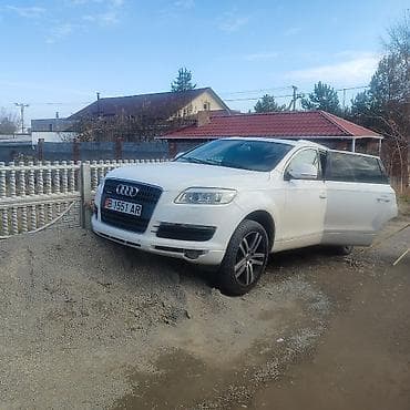 Audi Q7: 2006 г., 4.2 л, Типтроник, Бензин, Внедорожник at lalafo.kg Audi Q7: 2006 г., 4.2 л, Типтроник, Бензин, Внедорожник