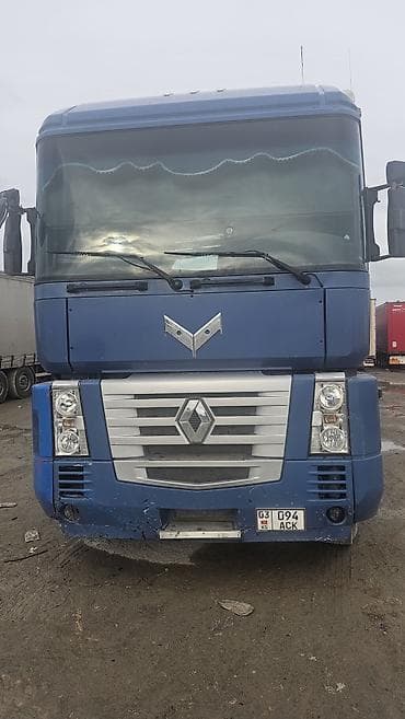 Тягач, Renault, 2003 г., Тентованный at lalafo.kg Тягач, Renault, 2003 г., Тентованный