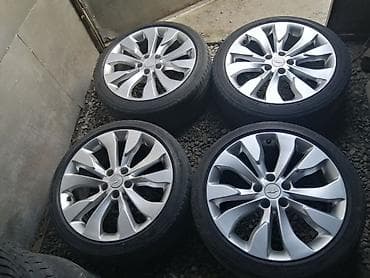 Дөңгөлөктөр монтажда 245 / 40 / R 19, Жай, Комплект, Жеңил унаалар, Куйма, тешиктери - 5 lalafo.kg да Дөңгөлөктөр монтажда 245 / 40 / R 19, Жай, Комплект, Жеңил унаалар, Куйма, тешиктери - 5