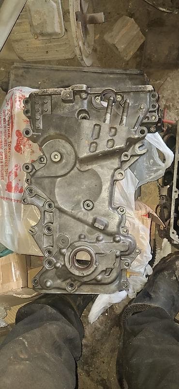 Крышка (корпус) передняя двигателя с масляным насосом/посадочным под at lalafo.kg — 1 Крышка (корпус) передняя двигателя с масляным насосом/посадочным под — 1