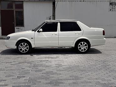 Volkswagen Jetta: 2012 г., 1.6 л, Механика, Бензин, Седан at lalafo.kg Volkswagen Jetta: 2012 г., 1.6 л, Механика, Бензин, Седан