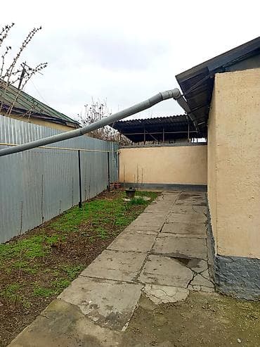 Продажа времянок: Продается дом с участком 9.1 сотки, 1-ая линия, угловой, район рынка at lalafo.kg — 10 Продажа времянок: Продается дом с участком 9.1 сотки, 1-ая линия, угловой, район рынка — 10