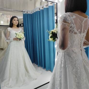 Свадебное платье, One size, Б/у at lalafo.kg Свадебное платье, One size, Б/у