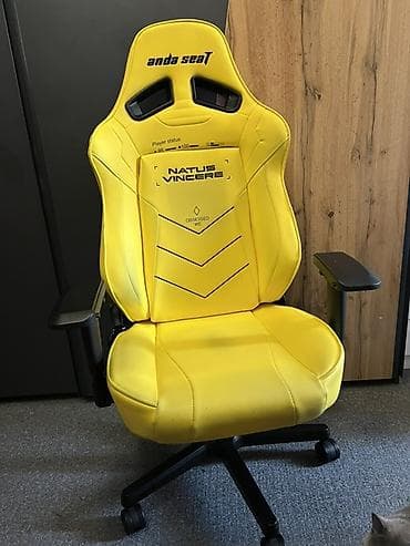 Игровое кресло, Б/у, С колесиками, цвет - Желтый, Экокожа at lalafo.kg Игровое кресло, Б/у, С колесиками, цвет - Желтый, Экокожа