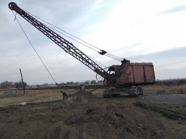 Экскаватор, Гусеничный at lalafo.kg Экскаватор, Гусеничный