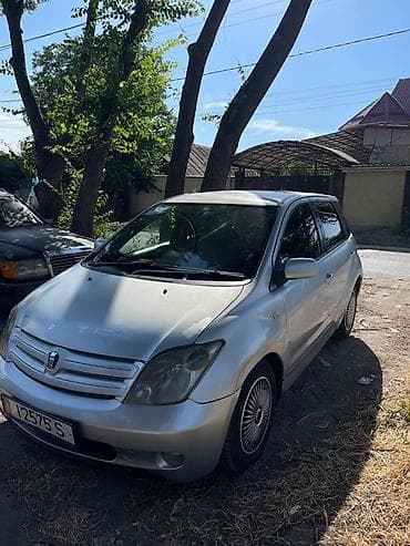 Toyota Ist: 2002 г., Автомат, Хетчбек lalafo.kg да Toyota Ist: 2002 г., Автомат, Хетчбек