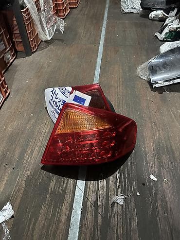 Комплект стоп-сигналов Nissan 2002 г., Б/у, Оригинал, Япония at lalafo.kg Комплект стоп-сигналов Nissan 2002 г., Б/у, Оригинал, Япония