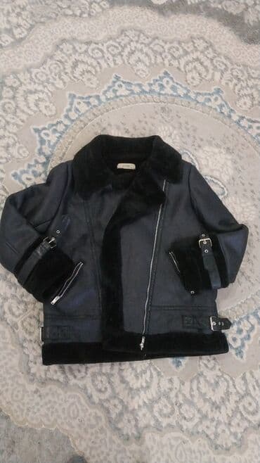 Женская дублёнка AFTF BASIC Outerwear, размер на ярлыке: EUR XL / USA at lalafo.kg Женская дублёнка AFTF BASIC Outerwear, размер на ярлыке: EUR XL / USA