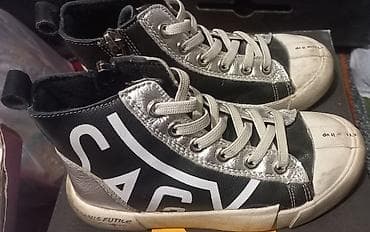 Конверсы р. 29 в идеальном состоянии и качестве!! почти не носили at lalafo.kg Конверсы р. 29 в идеальном состоянии и качестве!! почти не носили