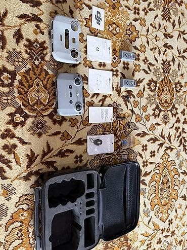 DJI Mini 2 Fly More Combo (комплект) Что входит: - Квадрокоптер DJI at lalafo.kg DJI Mini 2 Fly More Combo (комплект) Что входит: - Квадрокоптер DJI