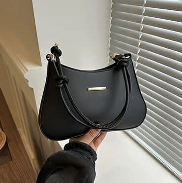 Женская повседневная сумочка, в черном цвете искусственная кожа at lalafo.kg Женская повседневная сумочка, в черном цвете искусственная кожа