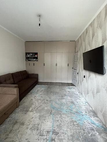 1 комната, 38 м², 105 серия, 2 этаж, Косметический ремонт at lalafo.kg 1 комната, 38 м², 105 серия, 2 этаж, Косметический ремонт