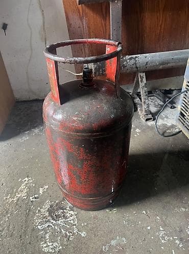 Баллон для сжиженного газа (пропан/пропан‑бутан), металлический at lalafo.kg Баллон для сжиженного газа (пропан/пропан‑бутан), металлический