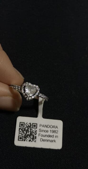 Кольцо Pandora - Дизайн: центральный камень в форме сердца at lalafo.kg Кольцо Pandora - Дизайн: центральный камень в форме сердца