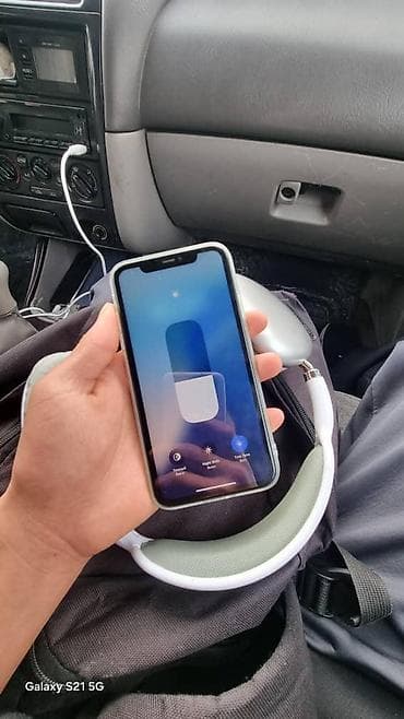 IPhone 11, Б/у, 64 ГБ, Голубой, Чехол, 76 % at lalafo.kg IPhone 11, Б/у, 64 ГБ, Голубой, Чехол, 76 %