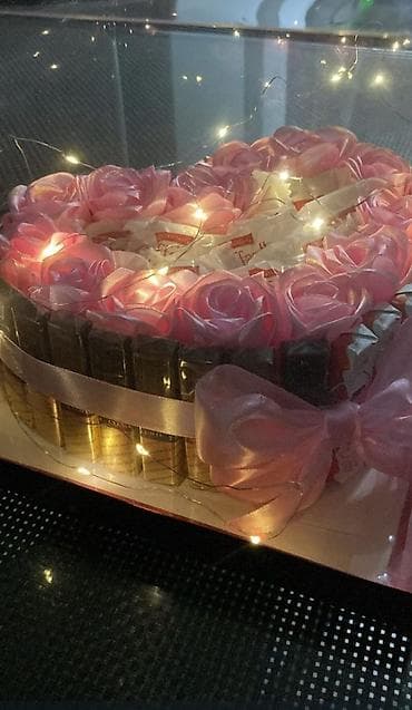 Бонбоньерки: Подарочные композиции в коробке — «сладкое сердце». Что это: - at lalafo.kg — 2 Бонбоньерки: Подарочные композиции в коробке — «сладкое сердце». Что это: - — 2